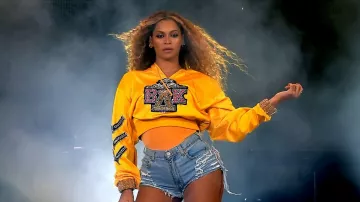 The jean shorts torn from Beyoncé at her live at Coachella