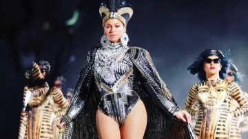 The body egyptian dancers of Beyoncé during her live Coachella 2018