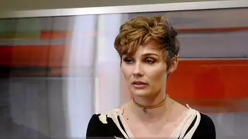 The piercing Helix of Scarlett O'connor (Clare Bowen) in Nashville season 5