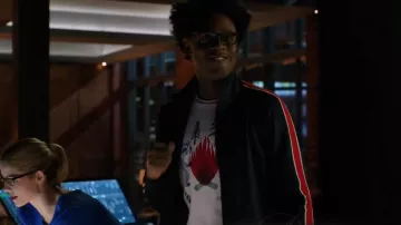the t-shirt raccoon Curtis Holt / Mr Terrific (Echo Kellum) in the series Arrow S06E19