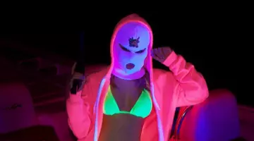 La cagoule rose avec licorne dans Spring Breakers