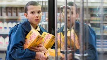 Waffles Eggo de Eleven (Millie Bobby Brown) en Stranger Things S01E02