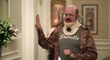 Le t-shirt "Shemale" de Tobias dans Arrested Development