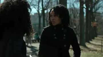 The Trench Coat black Burberry Misty Knight (Simone Missick) in Luke Cage