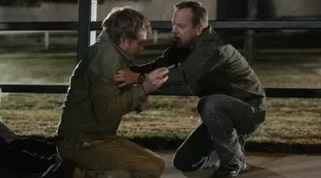 The authentic jacket khaki Carhartt Jack Bauer (Kiefer Sutherland) in 24 hours Chrono S06E15
