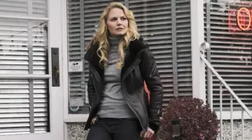 Chaqueta de cuero negro con capucha de Emma Swan (Jennifer Morrison) en Once Upon A Time