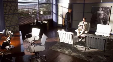 The office chair Eames white in Better Call Saul