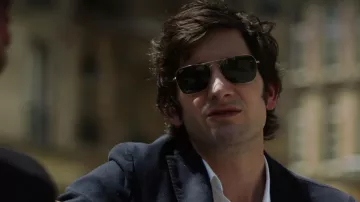 Sunglasses Ray Ban Caravan RB3136 Marc Marronnier (Gaspard Proust), in Love lasts three years