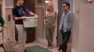The overalls of Penny (Kaley Cuoco) in The Big Bang Theory