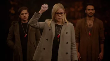 Les lunettes de vue de Alice Quinn (Olivia Taylor Dudley) dans The Magicians