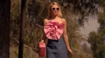 The skirt Brooks Brothers blue Chanel Oberlin (Emma Roberts) in Scream Queens