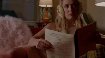 La robe Forever 21 de Sadie Swenson / Chanel #3 (Billie Lourd) dans Scream Queens