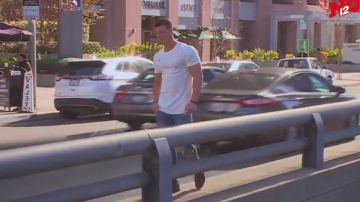Le t-shirt blanc d'Adrien dans Les Anges 10