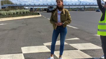 The jeans effect hem unstitched of Ophélie Meunier in #ZoneInterdite of the 22/04/2018