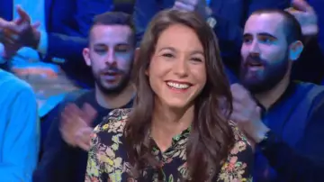 The printed shirt of Marina Lorenzo in #Jplus1 J+1 of the 15/04/2018