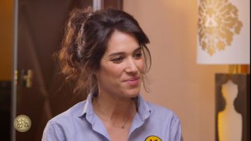 La camiseta sonriente de Laurie Cholewa en Tchi tcha del 17/04/2018