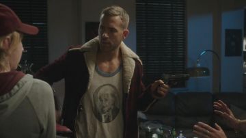 Camiseta "Golden Girls Dorothy" usada por Wade Wilson (Ryan Reynolds) como se ve en Deadpool