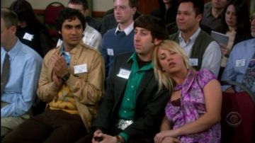 The belt buckle "Reel to Reel," Howard Wolowitz (Simon Helberg) The Big bang Theory S01E09