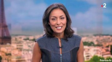La robe en denim de Leila Kaddour dans Le journal de 13H de France 2 du 28/04/2018