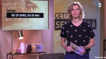 La camiseta negra con joyas de flores bordadas de Wendy Bouchard en Esta semana del 29/04/2018
