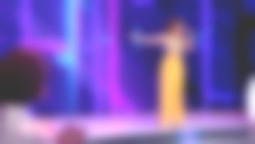 Los pantalones amarillos de TAL en Les enfans de la télé del 28/04/2018