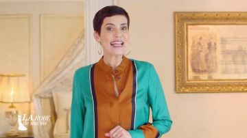 La chemise en soie de Cristina Cordula dans #LRDMV La robe de ma vie S02E54