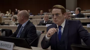 The slightly sunglasses Saint Laurent worn by Lucas Barrès (Benoît Magimel) in the series Marseille (S02E01)