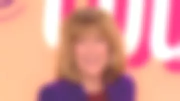 Los pendientes de fresa de oro y cerámica de Daphne Burki en Je t'ame etc del 03/05/2018