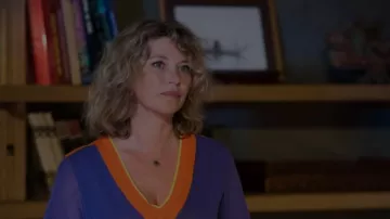 Le pull violet de Candice (Cécile Bois) dans Candice Renoir S06E05