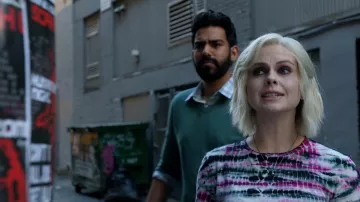 Le t-shirt Proenza Schouler tie and dye de Liv Moore (Rose McIver) dans iZombie S04E03