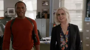 Blusa floral Joie Blue de Liv Moore (Rose McIver) en iZombie S04E03