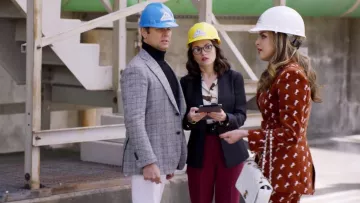 Fallon Carrington (Elizabeth Gillies) Chloe Horse Printed Velvet Blazer in Dynasty S01E21