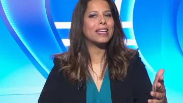 The top green Comptoir des Cotonniers Myriam Seurat in the emission Motus may 3, 2018