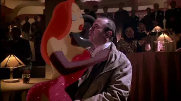 The gloves Jessica Rabbit in the animated film Who wants the skin of Roger Rabbit ?