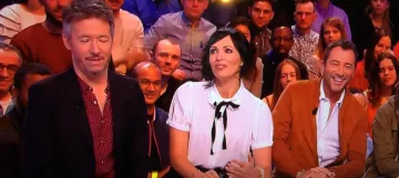 Camisa de cuello lavallière de Géraldine Maillet en #TPMP