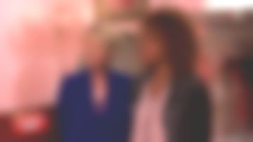 Le Caraco en soie et dentelle bleu de Sophie Davant dans #AffaireConclue du 10/05/2018