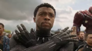 Marvel - Black Panther : Réplique gants avec bruitages - Marvel