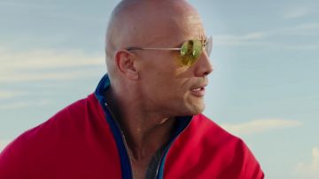 The sunglasses of Mitch Buchannon (Dwayne Johnson) in Baywatch