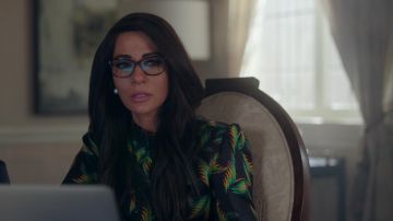 La blouse imprimée feuilles de Hermione Lodge (Marisol Nichols) dans Riverdale S02E22