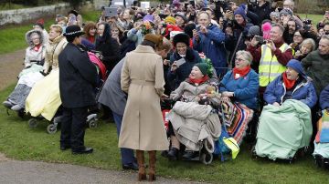 Los muslos de Stuart Weitzman de Meghan Markle el 25/12/2017