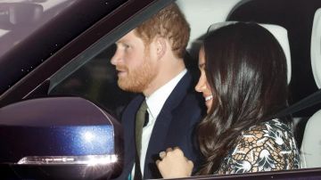 La robe Self Portrait que porte Meghan Markle pour le déjeuner de Noël