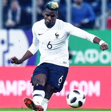Le maillot Nike officiel extérieur de l'Équipe de France pour la Coupe du Monde 2018 porté par Paul Pogba sur Instagram