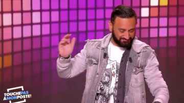 La veste en jean grise de Cyril Hanouna dans Touche pas à mon poste