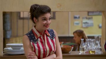 El top "americano" de Sabrina (Éléonore Sarrazin) en Plus belle la vie