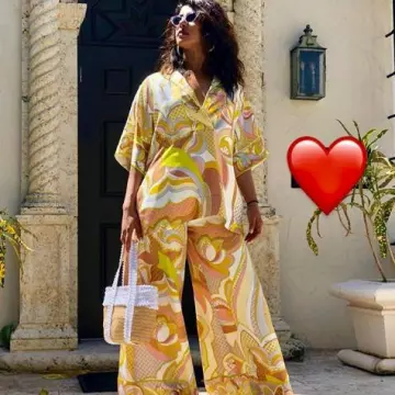 Le pantalon imprimé de Priyanka Chopra sur une photo Instagram du 10 /05 /2018