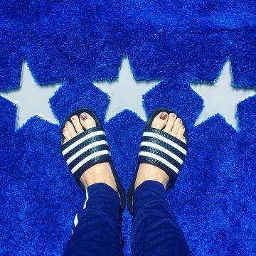 Tap Adidas Katy Perry on a photo to Instagram