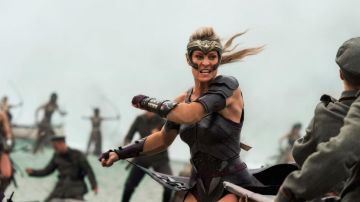 La réplica de los cuchillos arrojadizos de Antíope (Robin Wright) en Wonder Woman