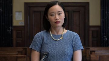 The Crop top in blue worn by Courtney Crimson (Michele Selene Ang) in 13 reasons why S02E13