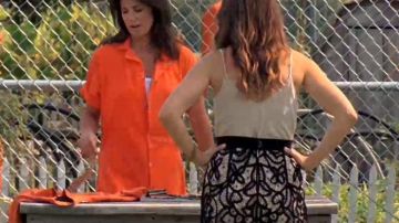 The skirt lace black Brooke Davis (Sophia Bush) in the series The Brothers Scott S08E04