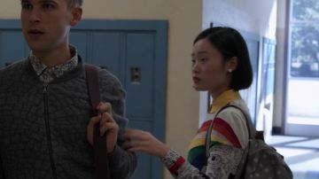 The shirt printed Alice + Olivia Courtney Crimson (Michele Selene Ang) in 13 Reasons Why S02E11